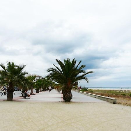 Apart Hotels Mar Blava Cubelles Exterior foto