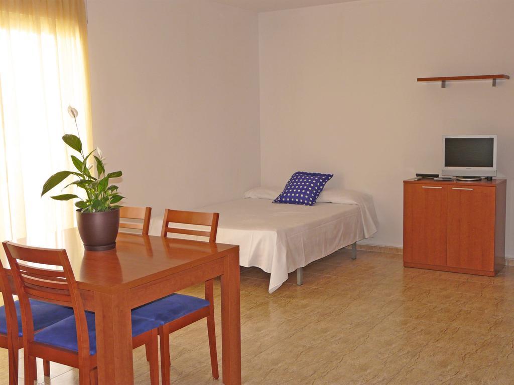 Apart Hotels Mar Blava Cubelles Zimmer foto