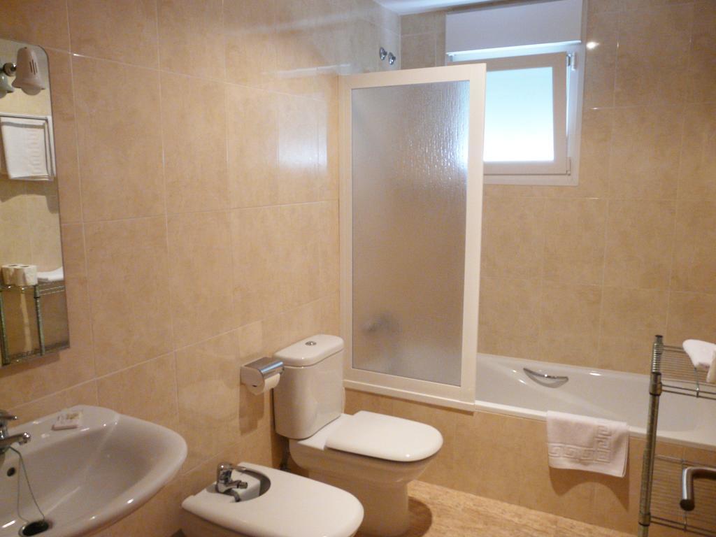 Apart Hotels Mar Blava Cubelles Zimmer foto