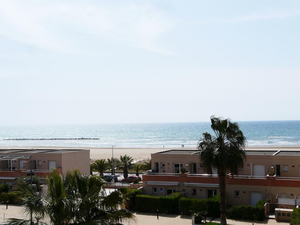 Apart Hotels Mar Blava Cubelles Exterior foto